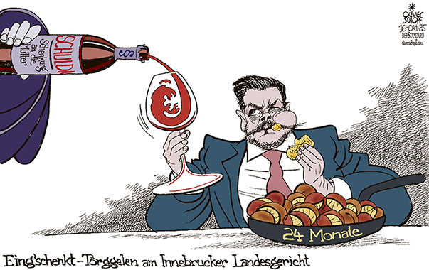 Oliver Schopf politische Karikatur 2025: Landesgericht Innsbruck, 15. Oktober 2025: Im ersten Verfahren wird René Benko wegen betrügerischer Krida zu 24 Monaten verurteilt, weil seine Schenkung von 300.000 Euro an seine Mutter nicht rechtens ist.
 Oliver Schopf, politischer Karikaturist aus Österreich, politische Karikaturen aus Österreich, Karikatur Cartoon Illustrationen Politik Politiker Österreich Cartoon Movement, @oliverschopf.bsky.social 2025:
SIGNA RENÉ BENKO URTEIL INNSBRUCK LANDESGERICHT BETRÜGERISCHE KRIDA 24 MONATE SCHENKUNG MUTTER TÖRGGELEN NEUER WEIN KASTANIEN EING’SCHENKT