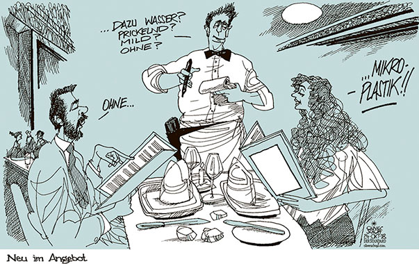  Oliver Schopf, politischer Karikaturist aus Österreich, politische Karikaturen, Illustrationen Archiv politische Karikatur Europa 
Lebensmittelskandale 2018 MIKROPLASTIK PLASTIK WASSER TRINKWASSER MINERALWASSER RESTAURANT KELLNER BESTELLEN ABENDESSEN DINNER VERGIFTUNG UMWELT VERSCHMUTZUNG MÜLL 

